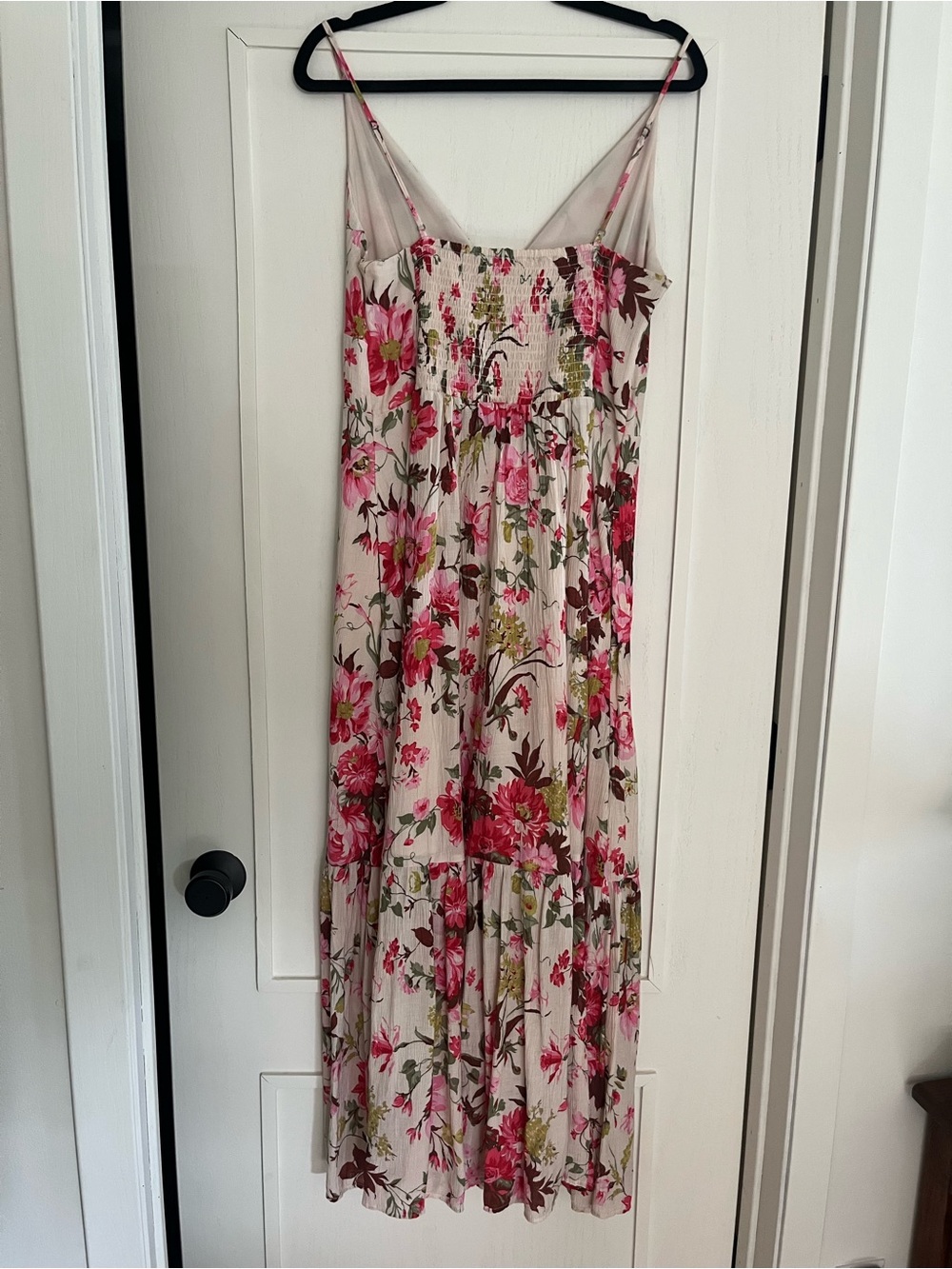 Abercrombie & Fitch Floral Maxi Dress in Pink and Cream - Picture 2 of 4